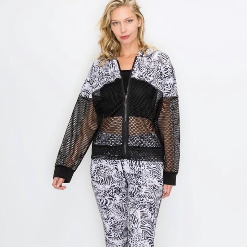 White Leopard Print Athletic Set